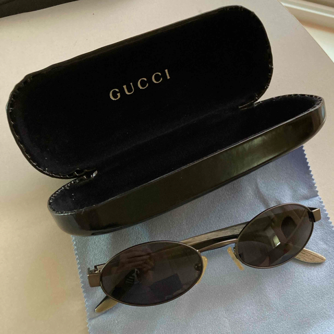 GUCCI 】サングラス(ケース付き) ファッション小物 GUCCI 】サングラス(ケース付き) ファッション小物