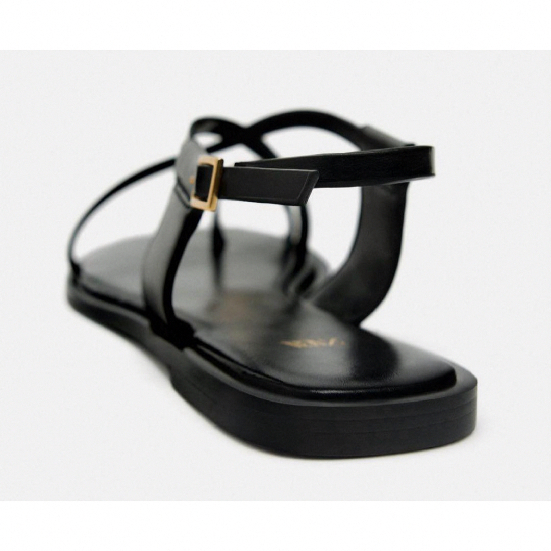 ZARA - ZARA メタルトリム ストラップ フラットスライドサンダル ZARA - ZARA メタルトリム ストラップ フラットスライドサンダル