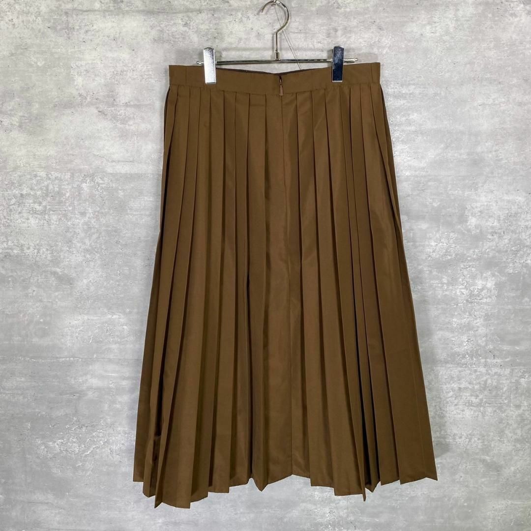 FENDI』フェンディ (M) ミドルリングスプリーツスカート ひざ丈 FENDI』フェンディ (M) ミドルリングスプリーツスカート ひざ丈