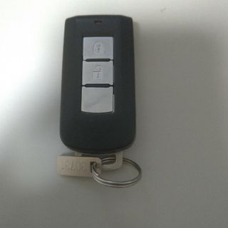三菱スペアキー(車内アクセサリ)