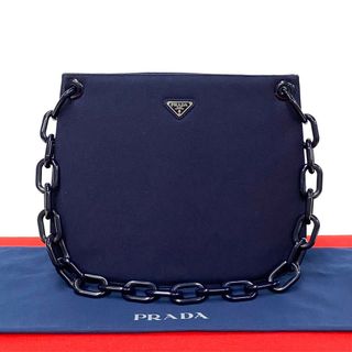 PRADA(プラスチック ・ ショルダーバッグ)のフリマアイテム一覧 PRADA(プラスチック ・ ショルダーバッグ)のフリマアイテム一覧