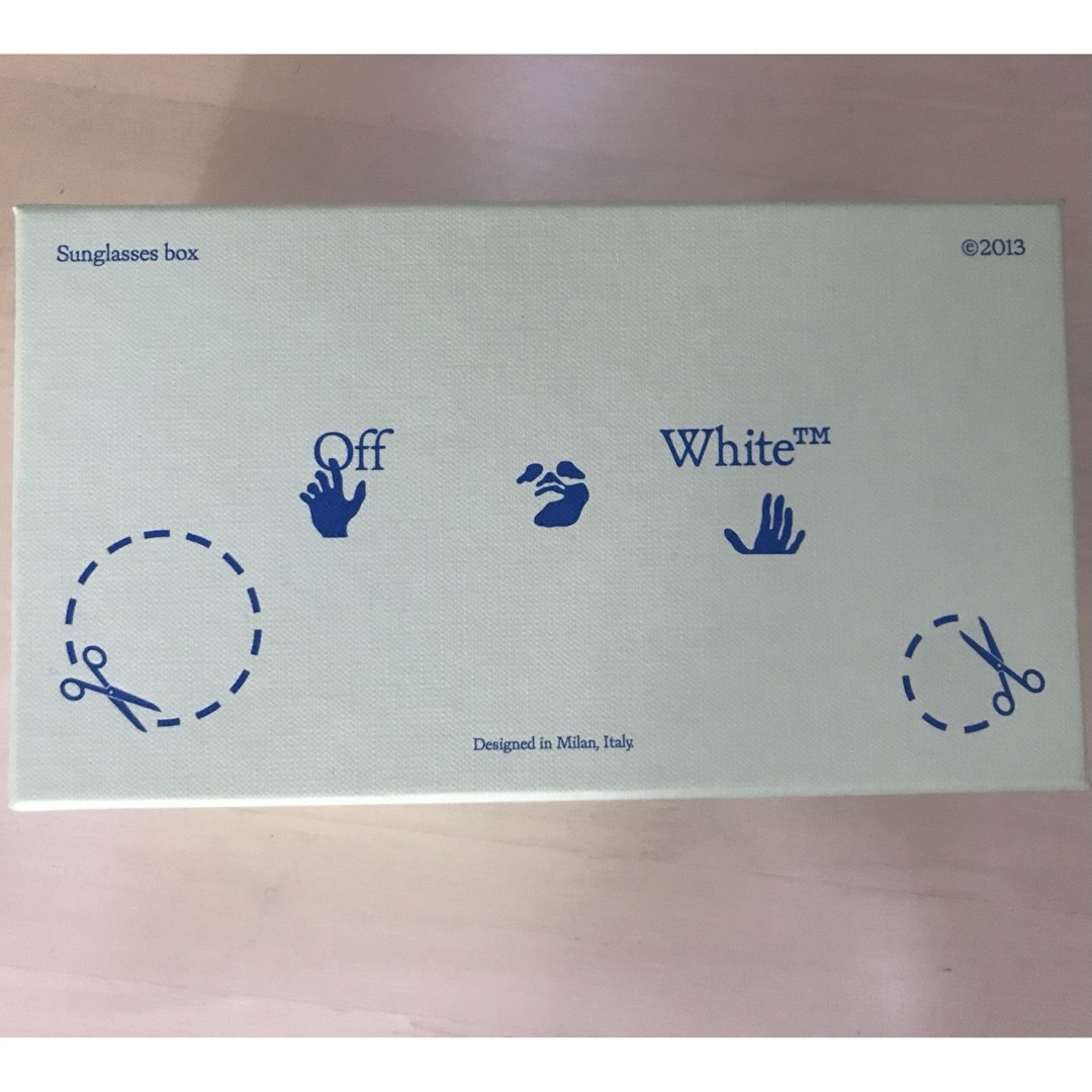 Off-White - 即完売 新品 未使用 Off-White オフホワイト Off-White - 即完売 新品 未使用 Off-White オフホワイト
