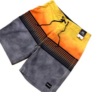 Hurley - Hurley 新品 タグ付き Mサイズ サーフパンツ32インチ白 Hurley - Hurley 新品 タグ付き Mサイズ サーフパンツ32インチ白