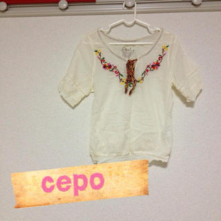 セポ(CEPO)のcepo♡刺繍トップス(カットソー(半袖/袖なし))
