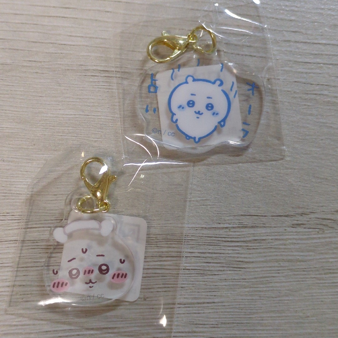 ちいかわ(チイカワ)のちいかわレストラン Hotなミニアクリルチャーム オーラ占い てかっとちいかわ エンタメ/ホビーのおもちゃ/ぬいぐるみ(キャラクターグッズ)の商品写真
