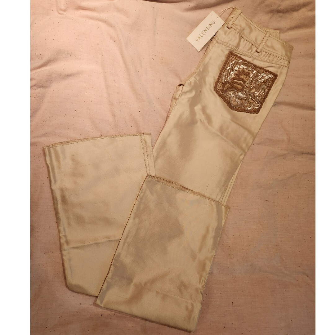 GIANNI VALENTINO - バレンチノValentinoシルクビーズパンツ4未使用品ベージュ