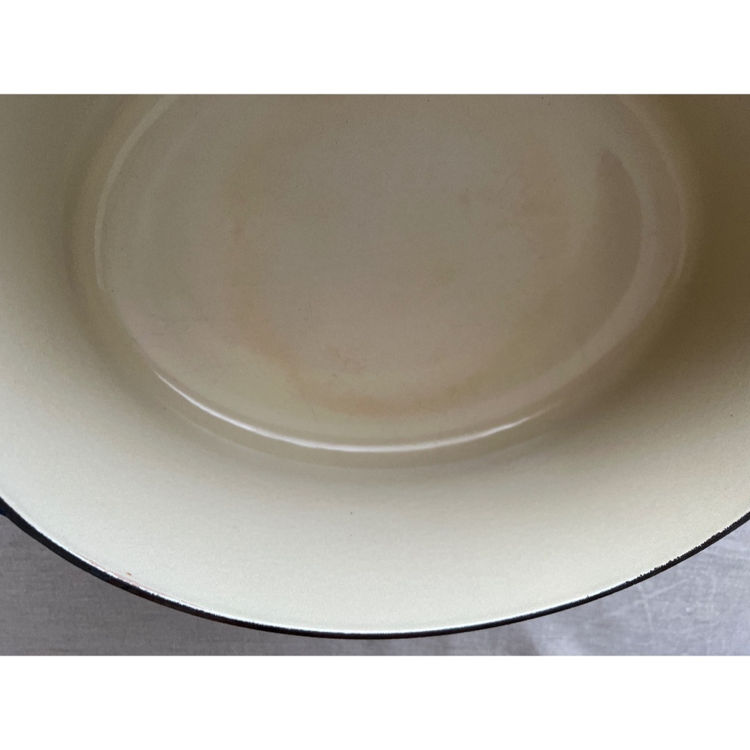 LE CREUSET(ルクルーゼ)のル・クルーゼ　ココットオーバル　29cm インテリア/住まい/日用品のキッチン/食器(鍋/フライパン)の商品写真