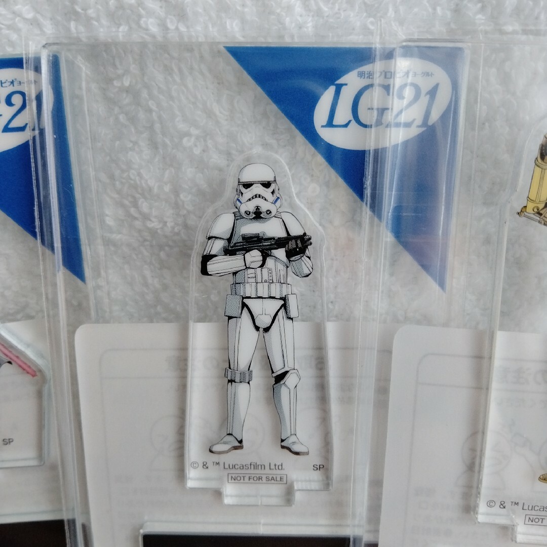 スターウォーズ アクリルスタンド 全5種の通販 by Tomi|ラクマ スターウォーズ アクリルスタンド 全5種の通販 by Tomi|ラクマ