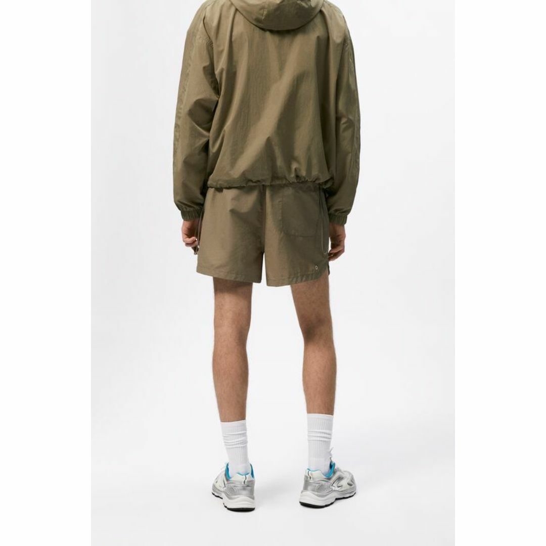 ZARA - 【新品未使用‼️】ZARA x RHUIGI ロゴ ショートパンツ M ZARA - 【新品未使用‼️】ZARA x RHUIGI ロゴ ショートパンツ M