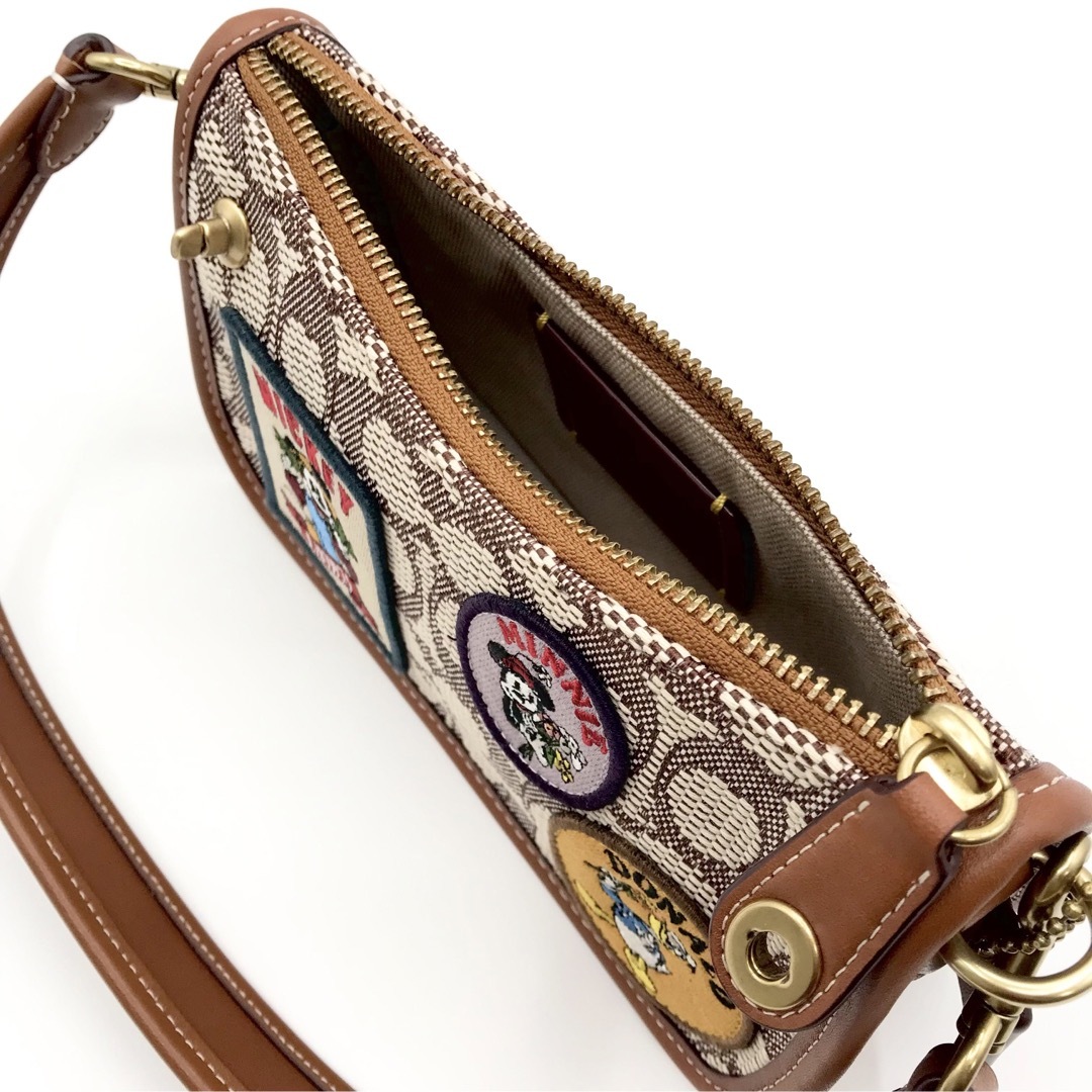 COACH - DISNEY X COACH コラボ ☆大人気☆ スウィンガー20 COACH - DISNEY X COACH コラボ ☆大人気☆ スウィンガー20