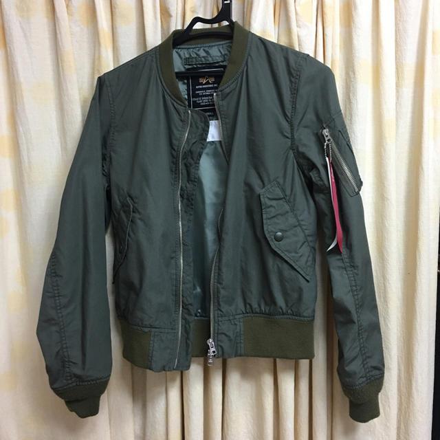 ALPHA INDUSTRIES(アルファインダストリーズ)のアーバンリサーチ ALPHA MA-1 レディースのジャケット/アウター(ブルゾン)の商品写真