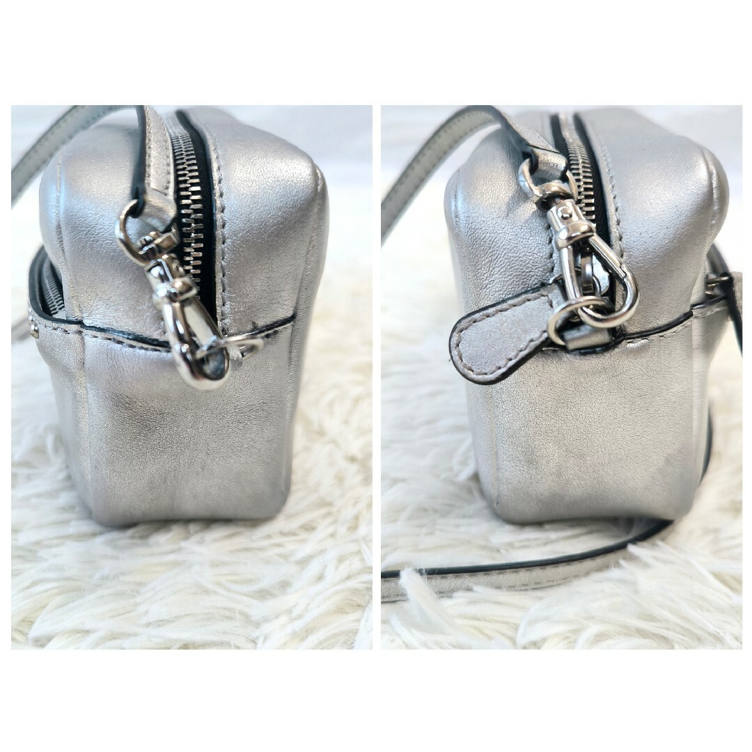 J&M DAVIDSON ミニショルダーバッグ リップスティック シルバー J&M DAVIDSON ミニショルダーバッグ リップスティック シルバー