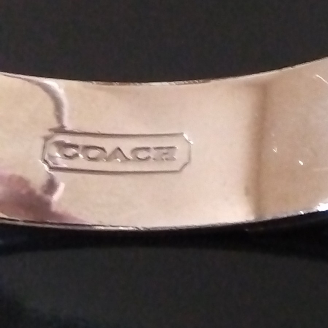 COACH - お値下げ!〘極美品〙コーチCOACH/バングルシグネチャー COACH - お値下げ!〘極美品〙コーチCOACH/バングルシグネチャー