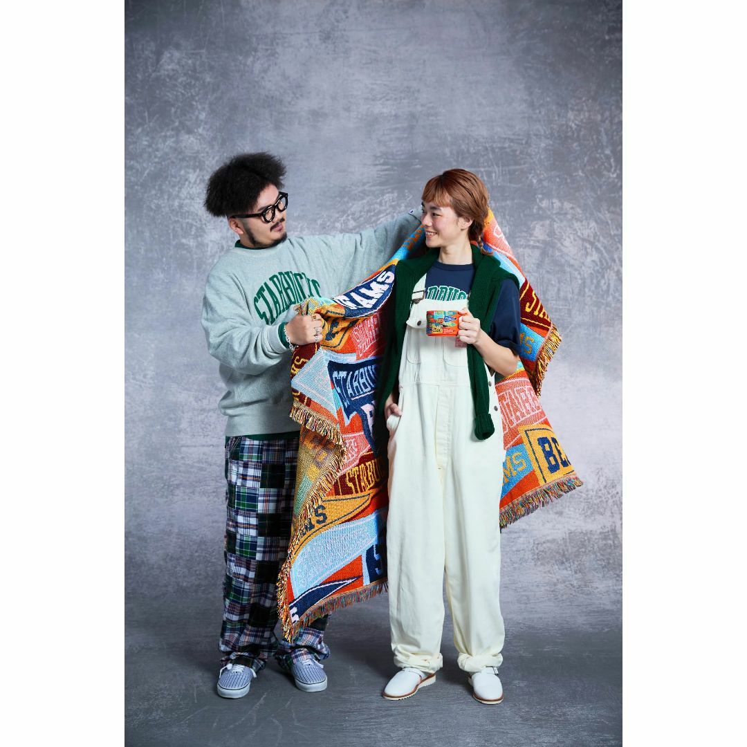 Starbucks - BEAMS STARBUCKS スローケット ベージュ 新品の通販 Starbucks - BEAMS STARBUCKS スローケット ベージュ 新品の通販