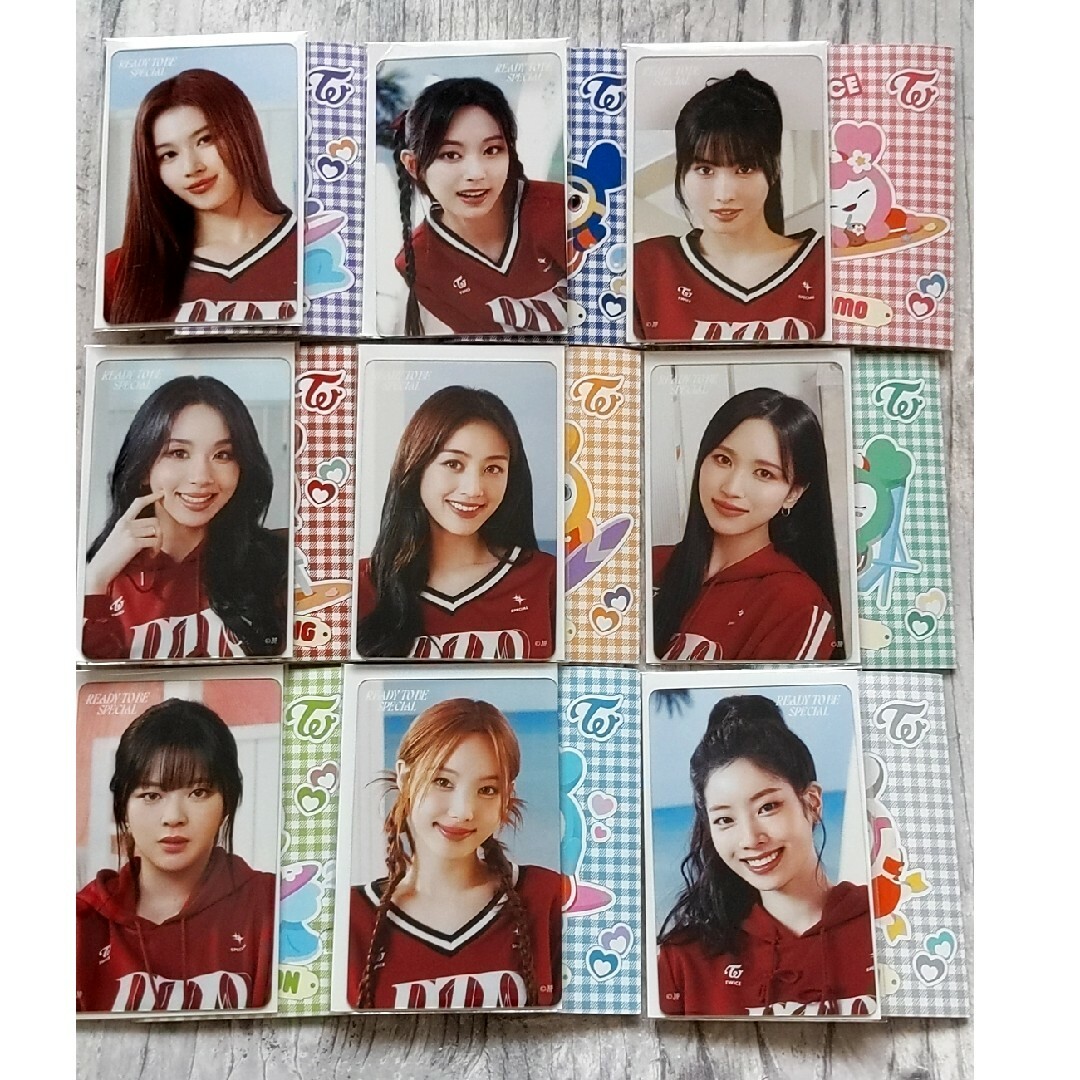 TWICE(トゥワイス)のTWICE FCくじ トレカ(コンプ) エンタメ/ホビーのタレントグッズ(アイドルグッズ)の商品写真