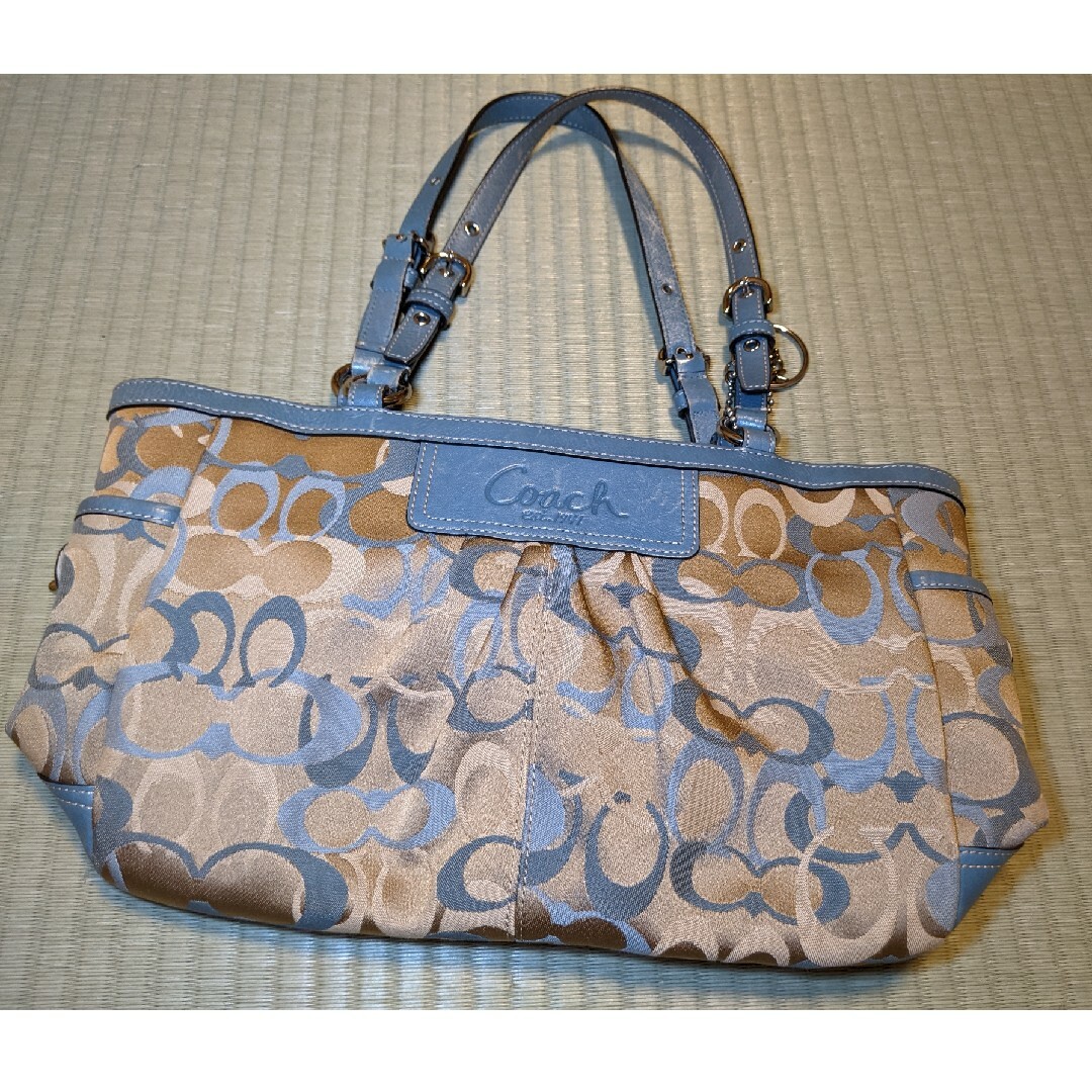 COACH(コーチ)のCOACH　ショルダーバック レディースのバッグ(ショルダーバッグ)の商品写真