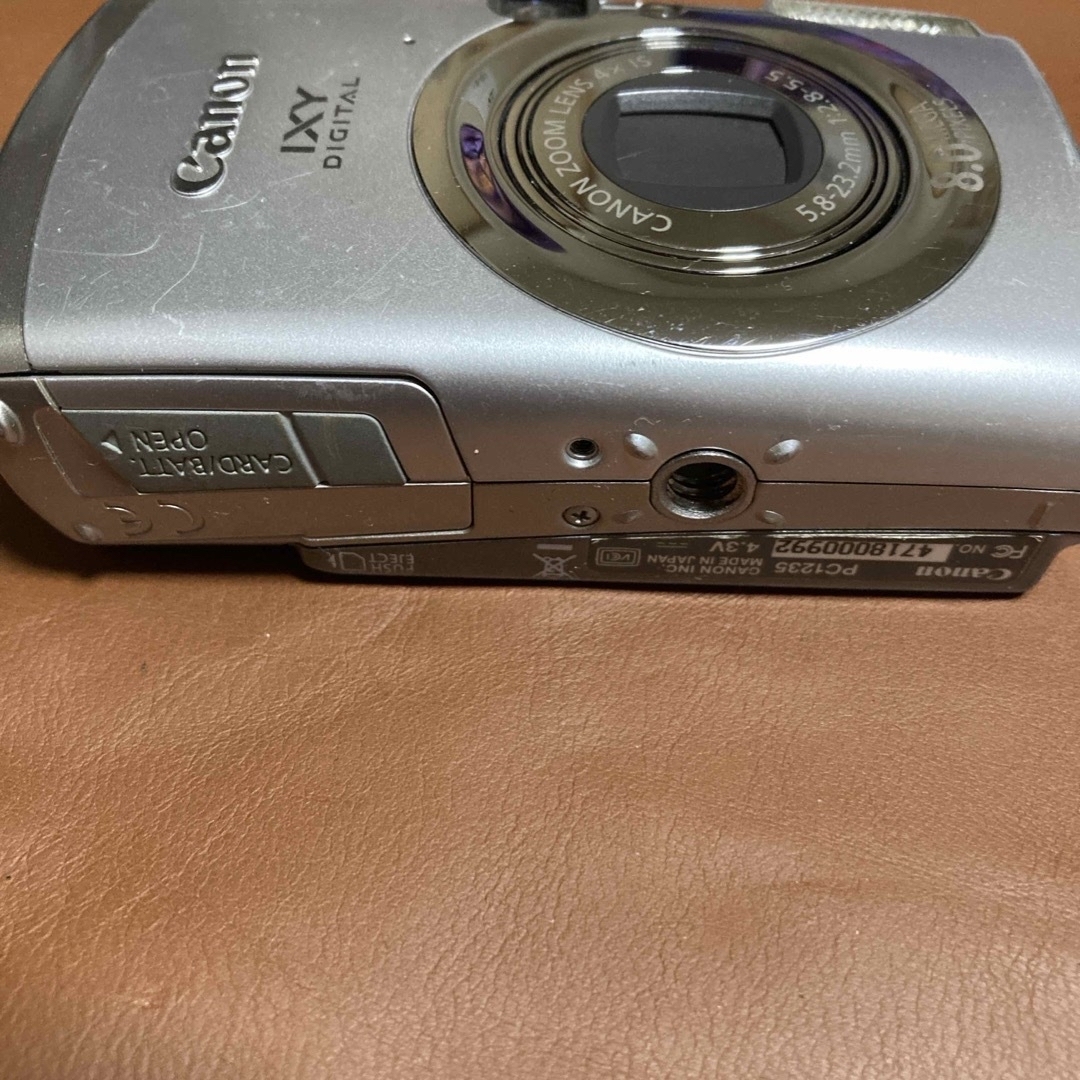 Canon IXY DIGITAL 810 IS バッテリー2個付 Canon IXY DIGITAL 810 IS バッテリー2個付