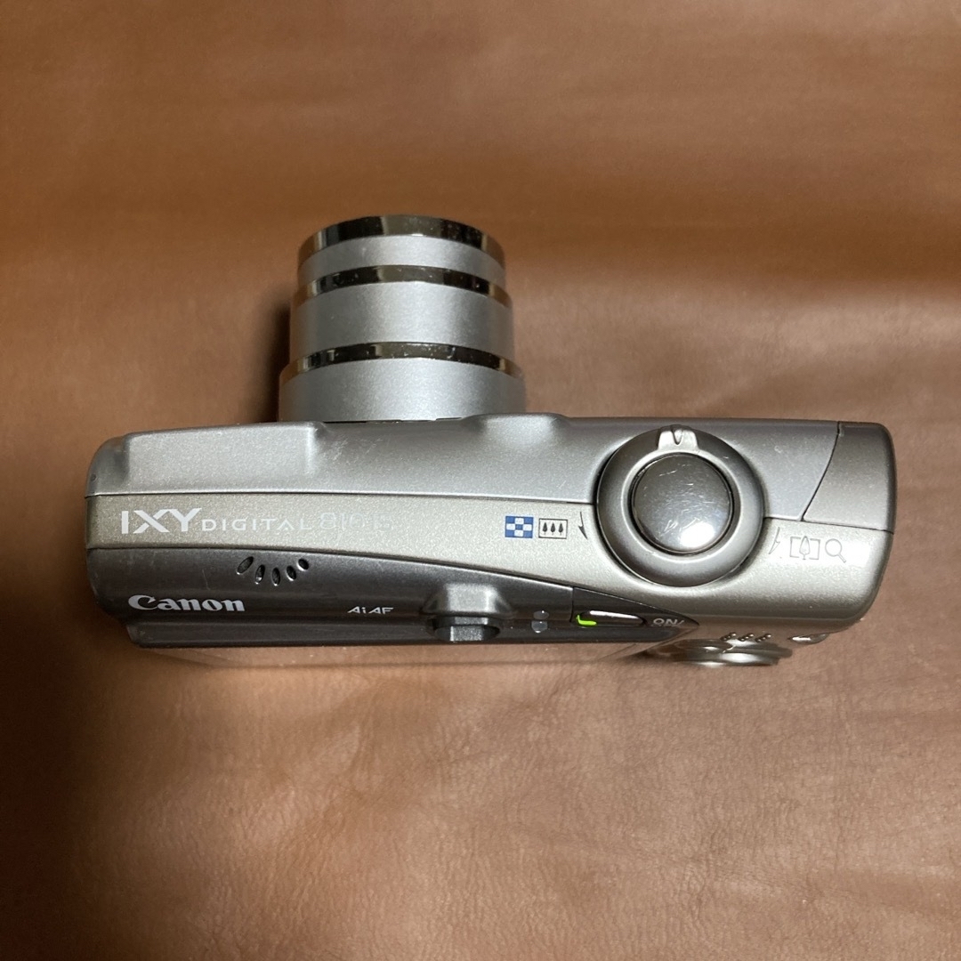 Canon IXY DIGITAL 810 IS バッテリー2個付 Canon IXY DIGITAL 810 IS バッテリー2個付