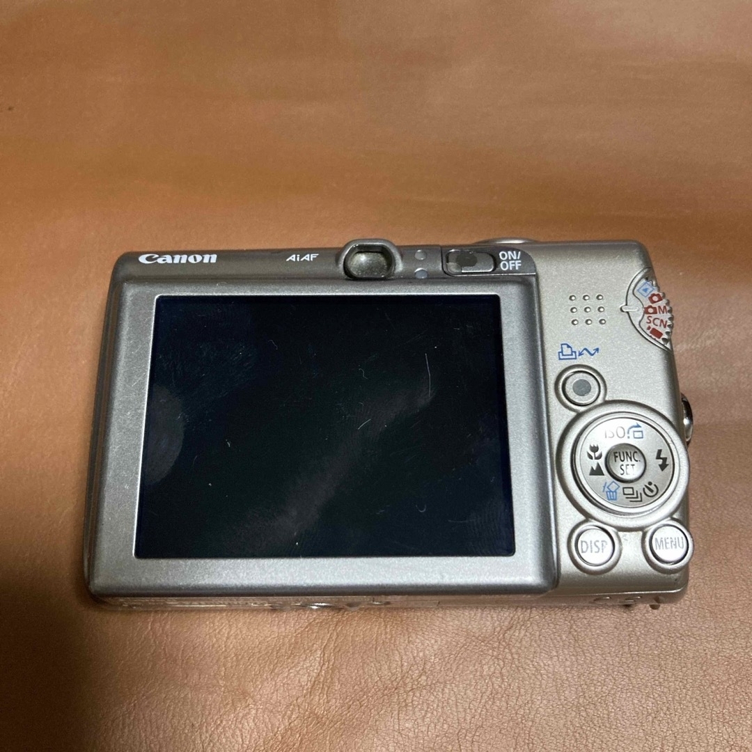 Canon IXY DIGITAL 810 IS バッテリー2個付 Canon IXY DIGITAL 810 IS バッテリー2個付