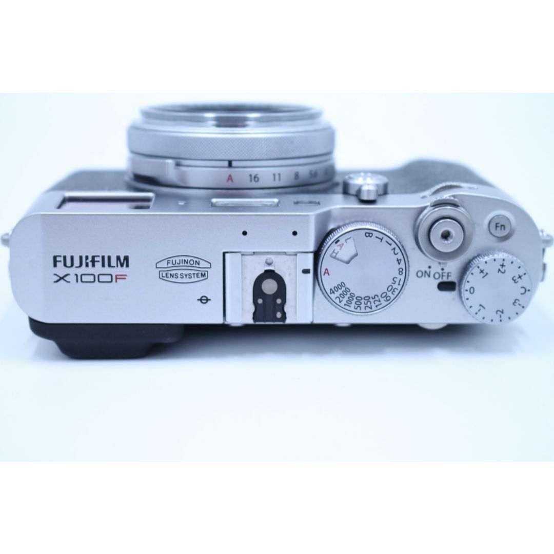シャッター9200回!】Fujifilm X100F シルバー おまけ付 シャッター9200回!】Fujifilm X100F シルバー おまけ付