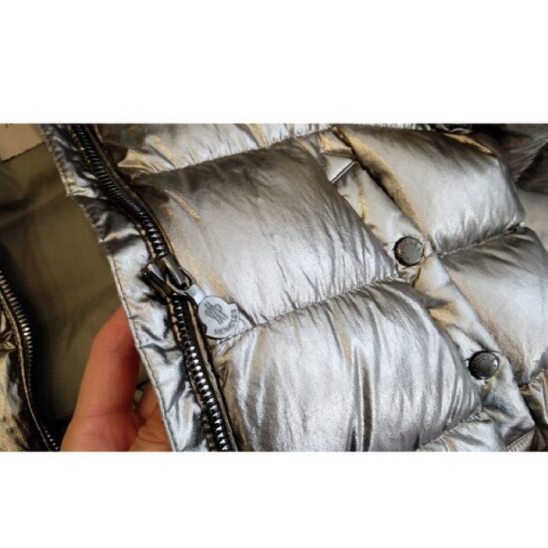 MONCLER - モンクレール シルバーダウンジャケット キッズの通販 MONCLER - モンクレール シルバーダウンジャケット キッズの通販