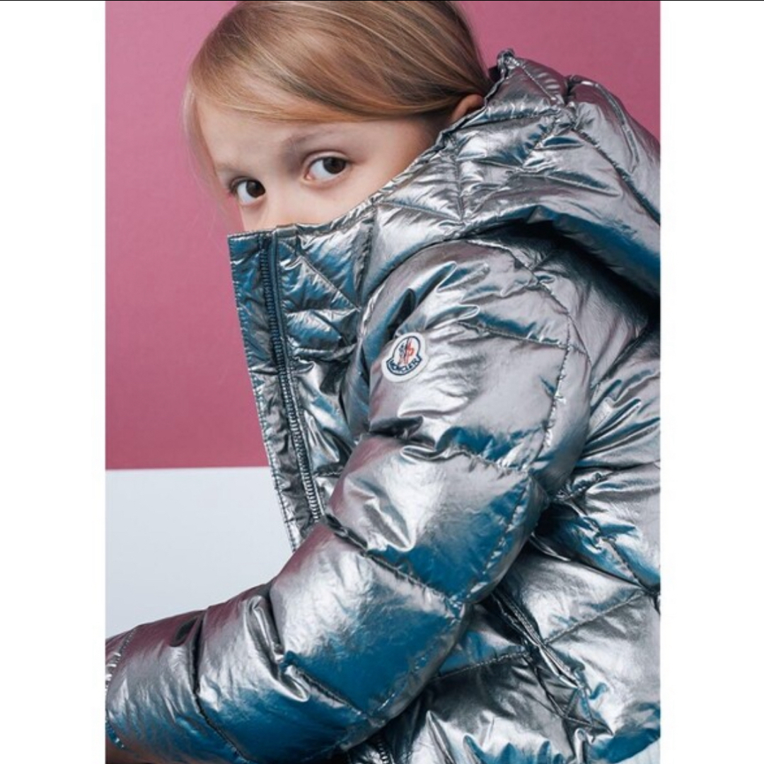 MONCLER - モンクレール シルバーダウンジャケット キッズの通販 MONCLER - モンクレール シルバーダウンジャケット キッズの通販