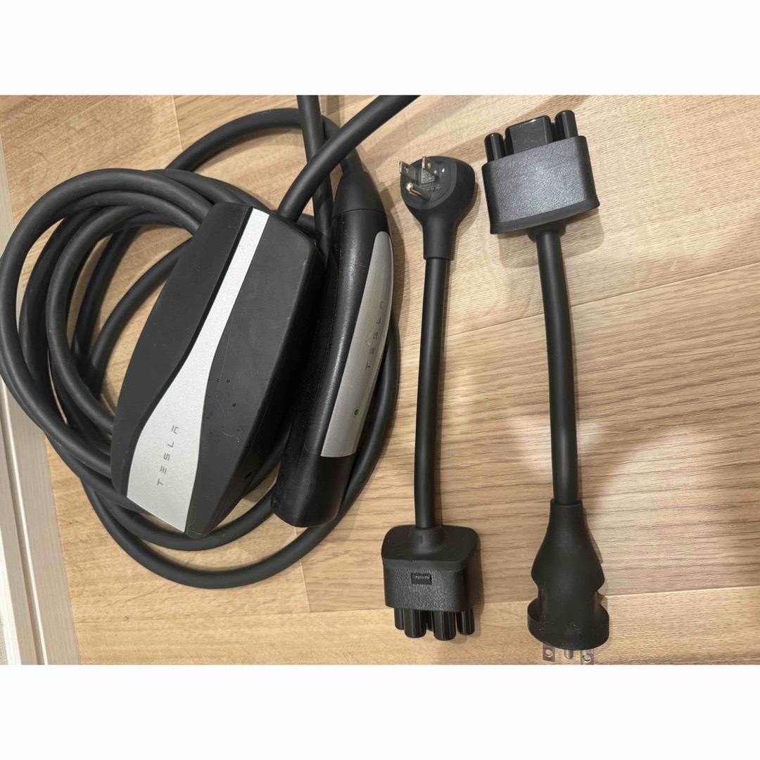 テスラ GEN II まわさ モバイルコネクター テスラ GEN II まわさ モバイルコネクター
