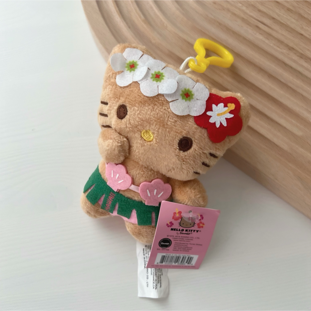 サンリオ - ハローキティ ハワイ ギャル 日焼け フラダンス サンリオ - ハローキティ ハワイ ギャル 日焼け フラダンス