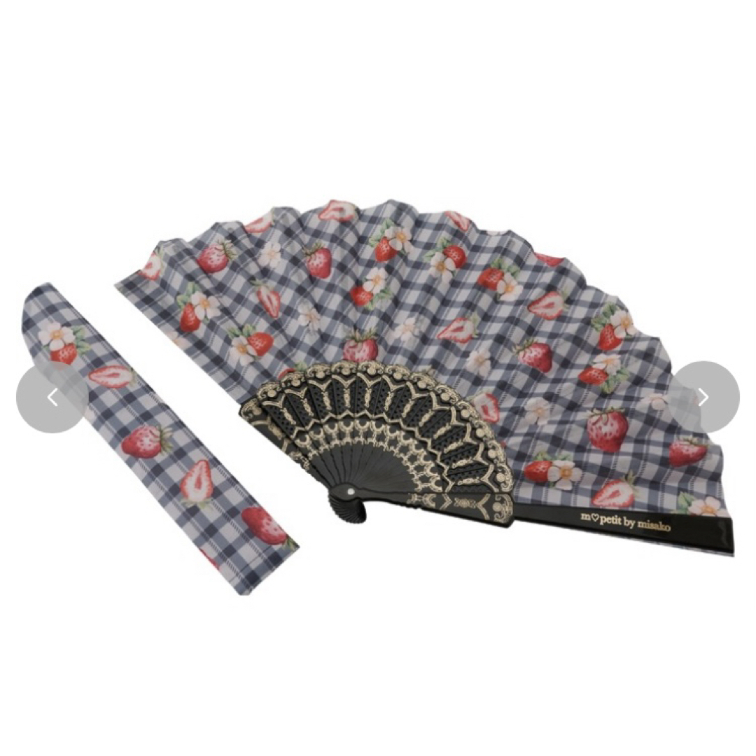 しまむら(シマムラ)の青木美沙子　しまむら　コードレスヘアアイロン　ロールブラシ　扇子　苺　ピンク スマホ/家電/カメラの美容/健康(ヘアアイロン)の商品写真