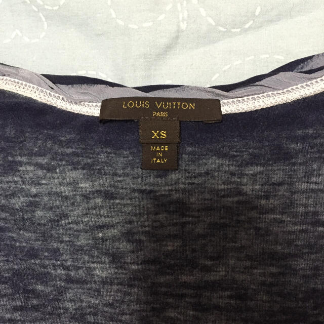 LOUIS VUITTON(ルイヴィトン)のルイ ヴィトン Tシャツ レディースのトップス(Tシャツ(半袖/袖なし))の商品写真