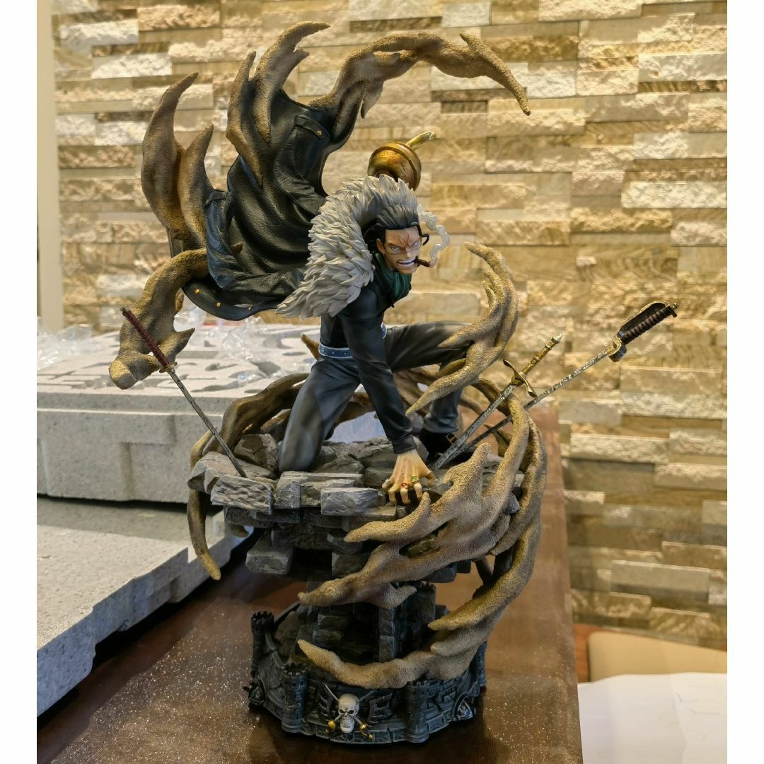 ワンピース サー・クロコダイル フィギュア ガレージキット の ワンピース サー・クロコダイル フィギュア ガレージキット の