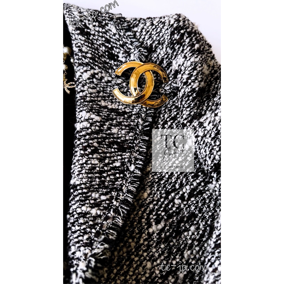 CHANEL - シャネル ジャケット CHANEL ブラック チョコ ウール CHANEL - シャネル ジャケット CHANEL ブラック チョコ ウール