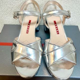 PRADA(サンダル ・ シルバー/銀色系)のフリマアイテム一覧 PRADA(サンダル ・ シルバー/銀色系)のフリマアイテム一覧