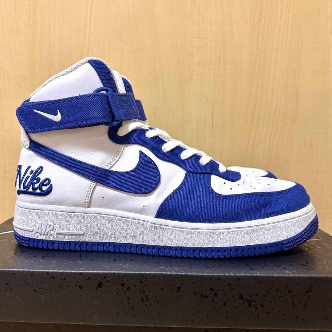 NIKE - NIKE - AIR FORCE 1 HIGH EMB NIKE - NIKE - AIR FORCE 1 HIGH EMB