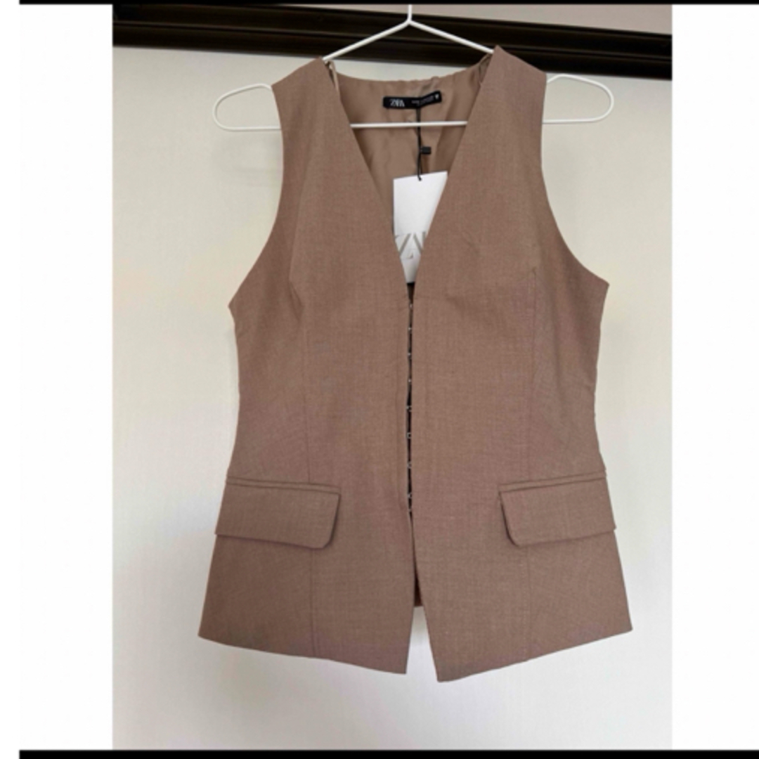ZARA - ZARAベストの通販 by みなみ|ザラならラクマ ZARA - ZARAベストの通販 by みなみ|ザラならラクマ