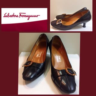 フェラガモ(Ferragamo)のフェラガモ♡ブラックレザー ラウンド パンプス♡(ハイヒール/パンプス)