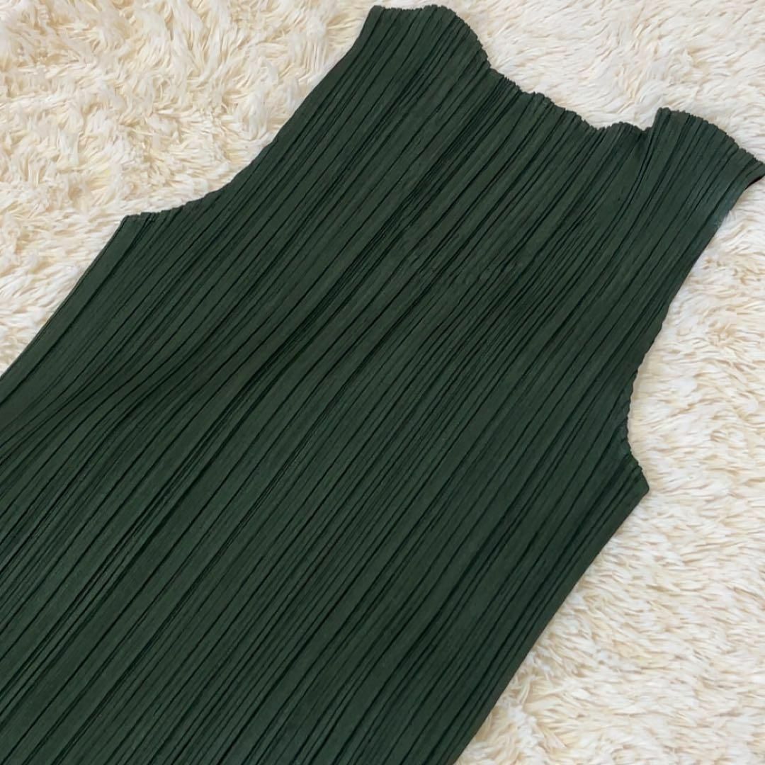 PLEATS PLEASE ISSEY MIYAKE - PLEATS PLEASE ISSEY MIYAKE PLEATS PLEASE ISSEY MIYAKE - PLEATS PLEASE ISSEY MIYAKE