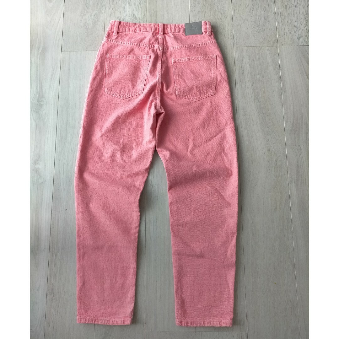 ZARA - ZARA マムフィットデニムパンツ ピンクの通販 by ZARA - ZARA マムフィットデニムパンツ ピンクの通販 by