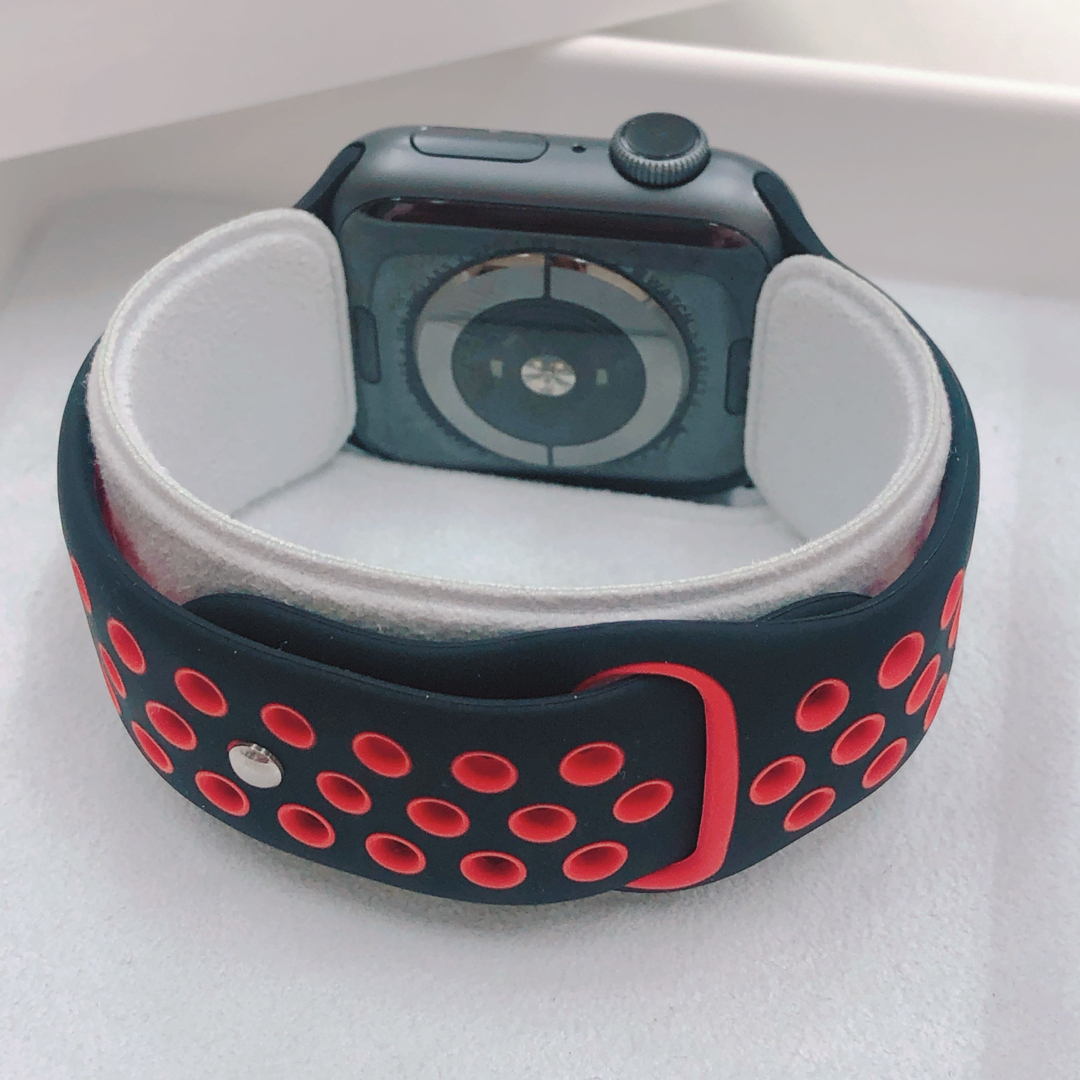 アップルウォッチ ナイキ series 4 / 40mm Apple 時計 黒 アップルウォッチ ナイキ series 4 / 40mm Apple 時計 黒