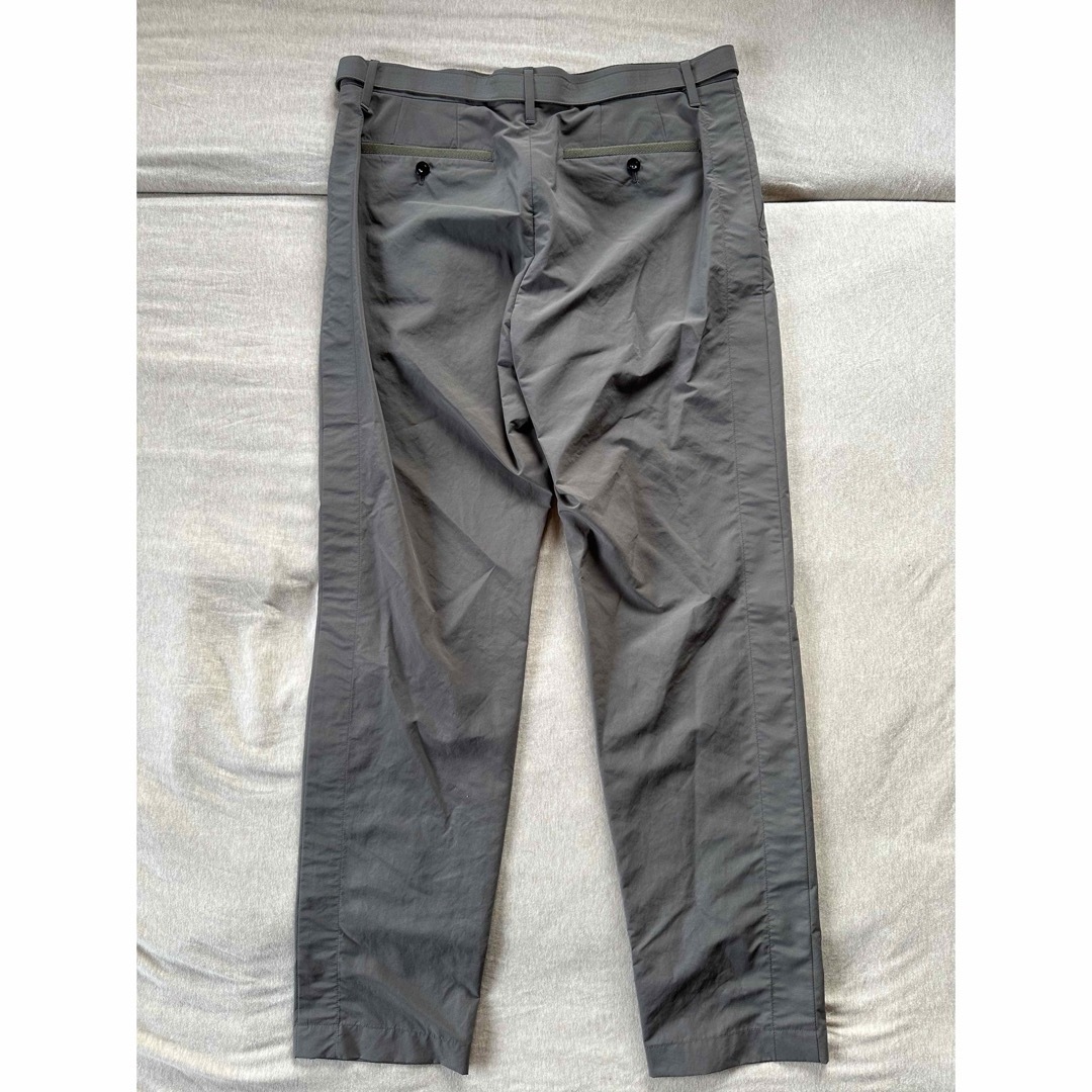 4新品 sacai メンズ スラックス テーパード パンツ ベルト付き 4新品 sacai メンズ スラックス テーパード パンツ ベルト付き