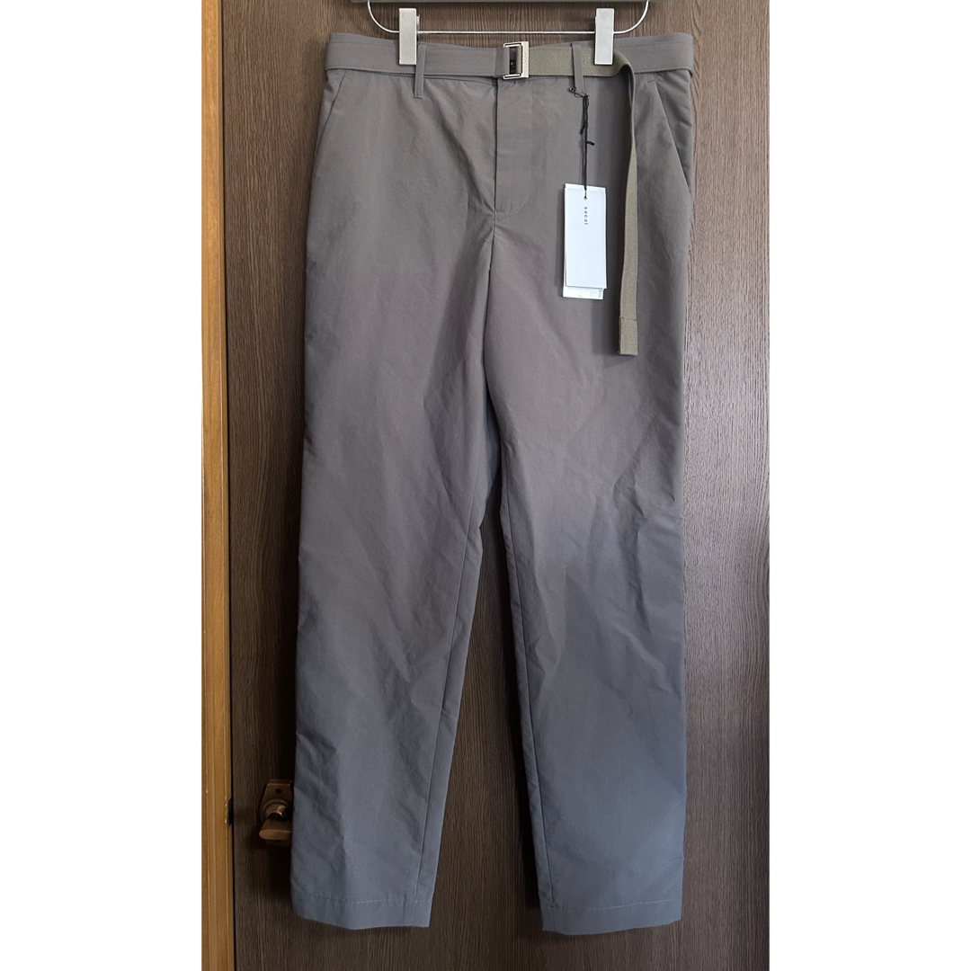 4新品 sacai メンズ スラックス テーパード パンツ ベルト付き 4新品 sacai メンズ スラックス テーパード パンツ ベルト付き