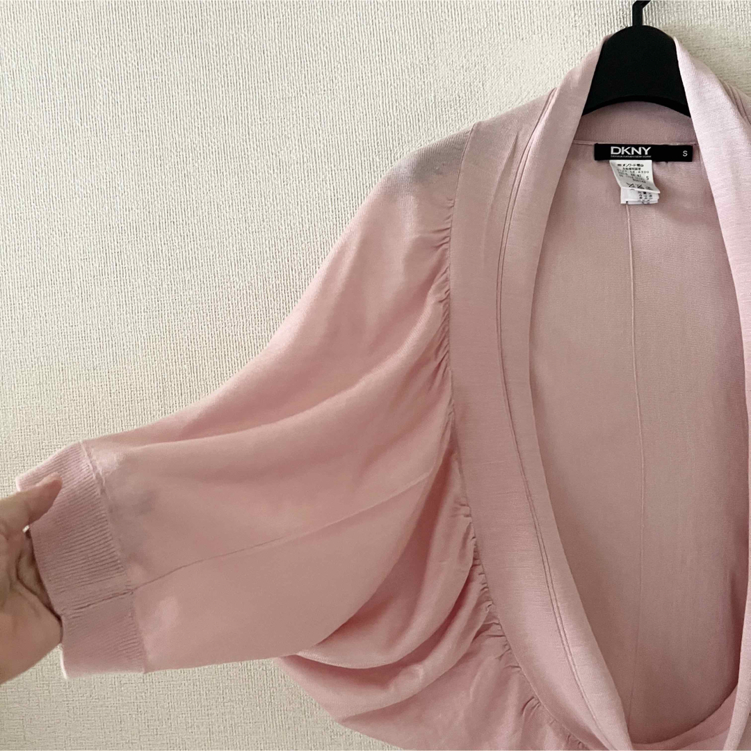 DKNY - DKNY♡シルク100%カーディガンの通販 by 本日も出品し DKNY - DKNY♡シルク100%カーディガンの通販 by 本日も出品し