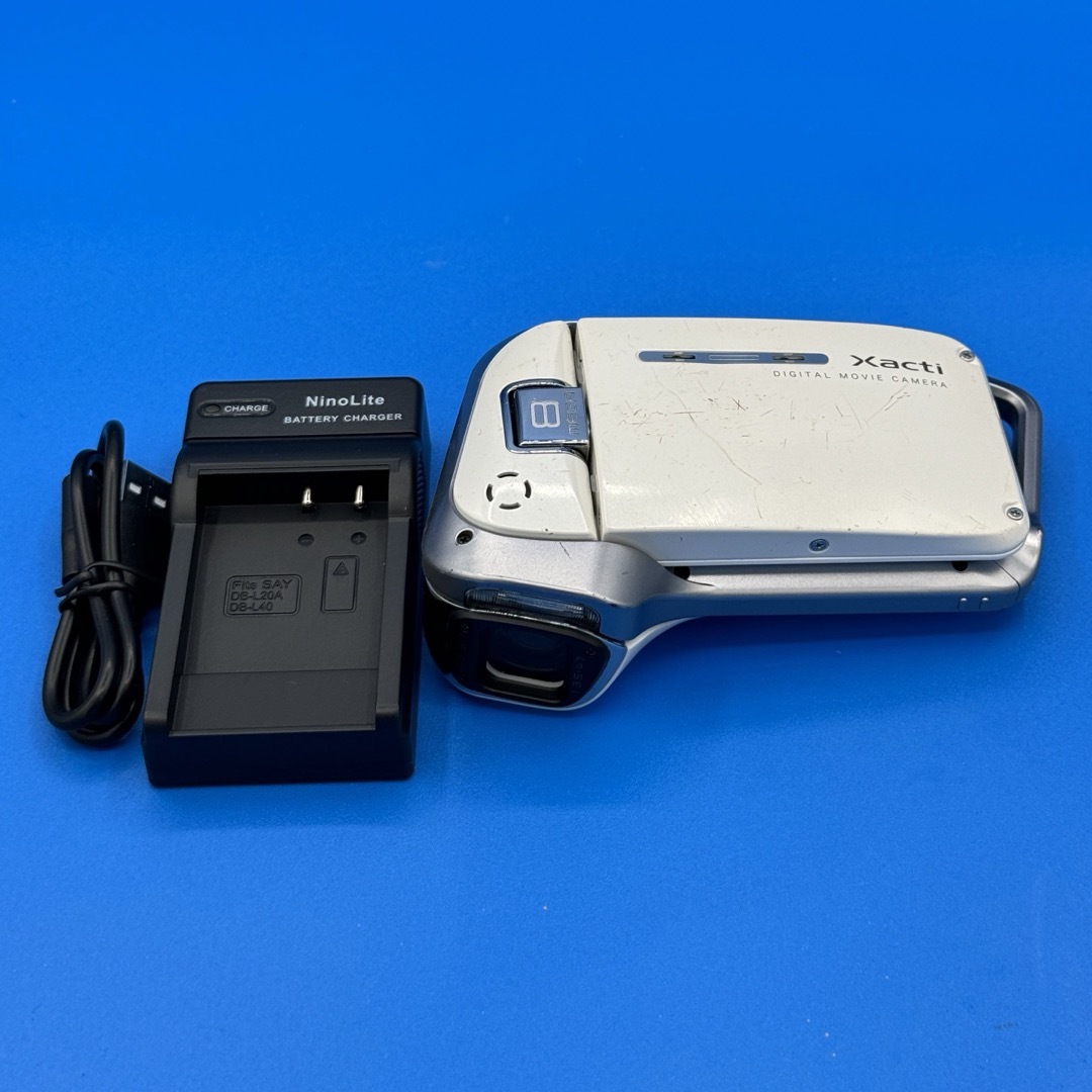 SANYO Xacti DMX-CA8 防水ビデオカメラ SANYO Xacti DMX-CA8 防水ビデオカメラ
