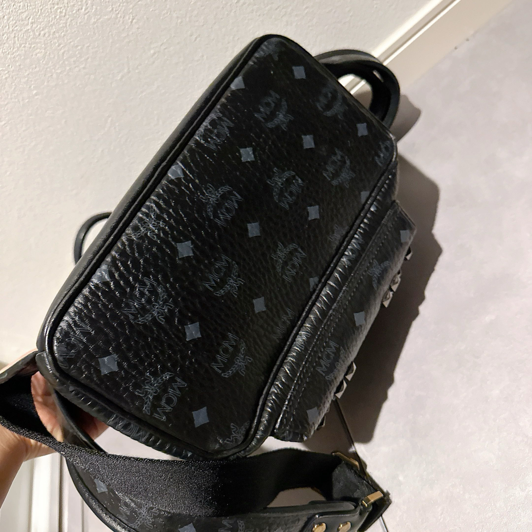 MCM スタッズリュック バックパック ブラック MCM スタッズリュック バックパック ブラック