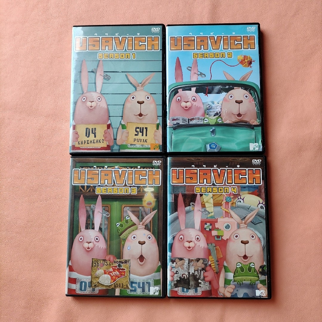 USAVICH ウサビッチ SEASON 1~3 DVDと人形セット USAVICH ウサビッチ SEASON 1~3 DVDと人形セット（ウサビッチ