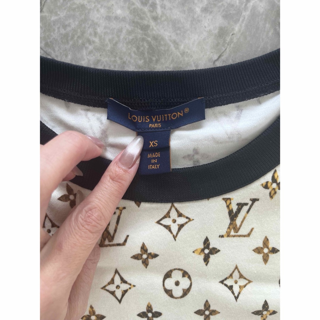 LOUIS VUITTON - 美品 ヴィトン 総柄Tシャツ XSの通販 by Y.S's LOUIS VUITTON - 美品 ヴィトン 総柄Tシャツ XSの通販 by Y.S's