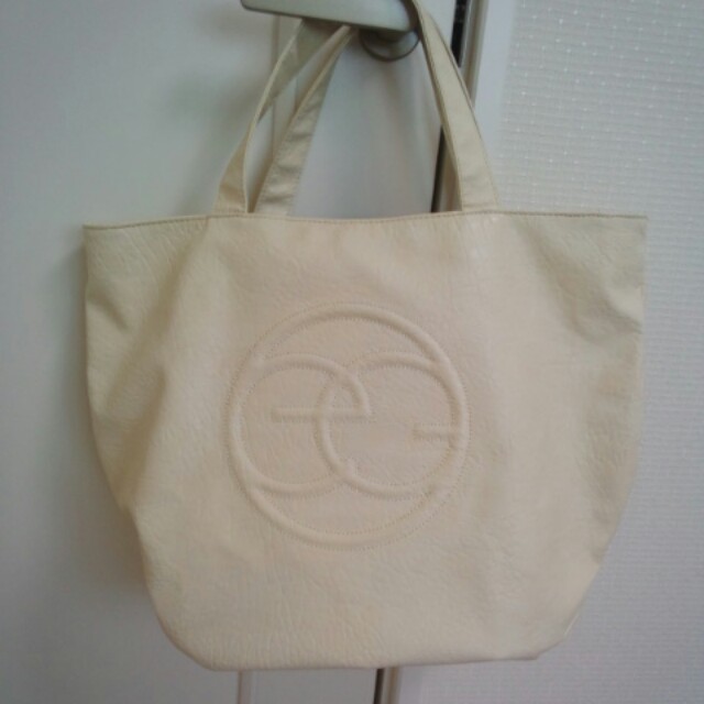 EGOIST(エゴイスト)の白トート レディースのバッグ(トートバッグ)の商品写真