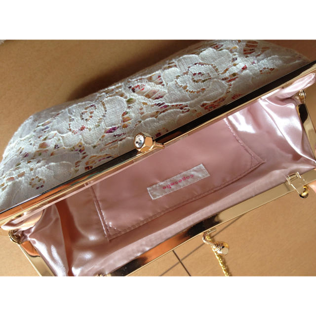 VIVAYOU(ビバユー)の春 ポシェット レディースのバッグ(クラッチバッグ)の商品写真