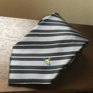 ヴィヴィアンウエストウッド(Vivienne Westwood)のネクタイ ストライプ グレー ヴィヴィアンウエストウッド(ネクタイ)