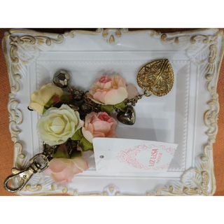 LIZ LISA - LIZ LISA リズリサ 薔薇ストラップ 新品未使用タグ LIZ LISA - LIZ LISA リズリサ 薔薇ストラップ 新品未使用タグ